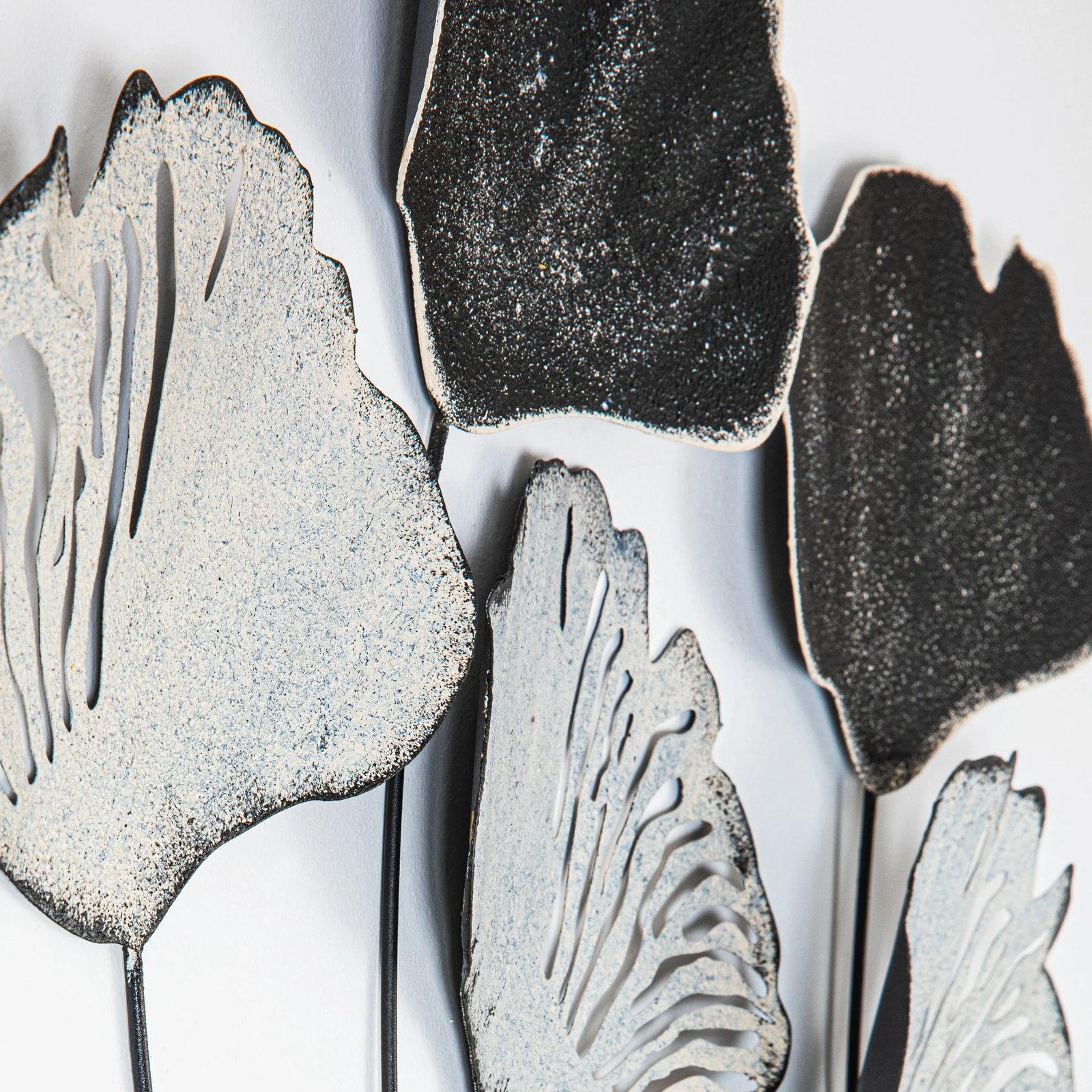 Aksesor dekorativ metalik për mur, Wallity Vuzuh 2, shumëngjyrësh, 76x5x70cm