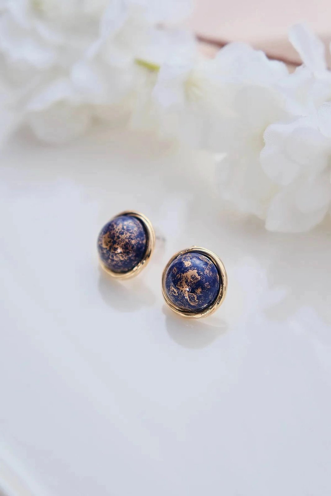 Vath prej bronzi, ngjyrë ari, Jumeon, një madhësi