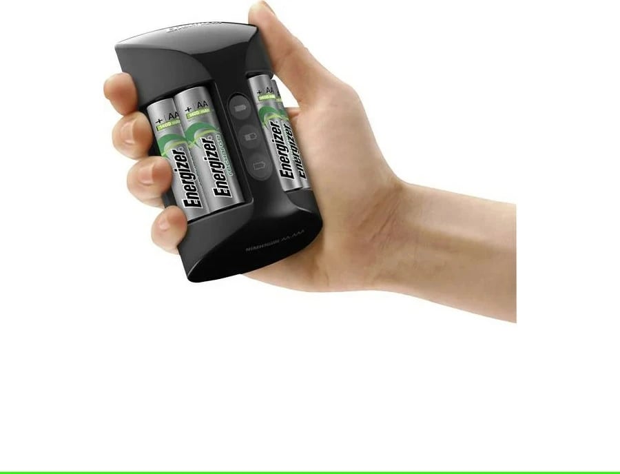 Karikues baterish Energizer Pro + Power Plus me 4 bateri AA, i zi
