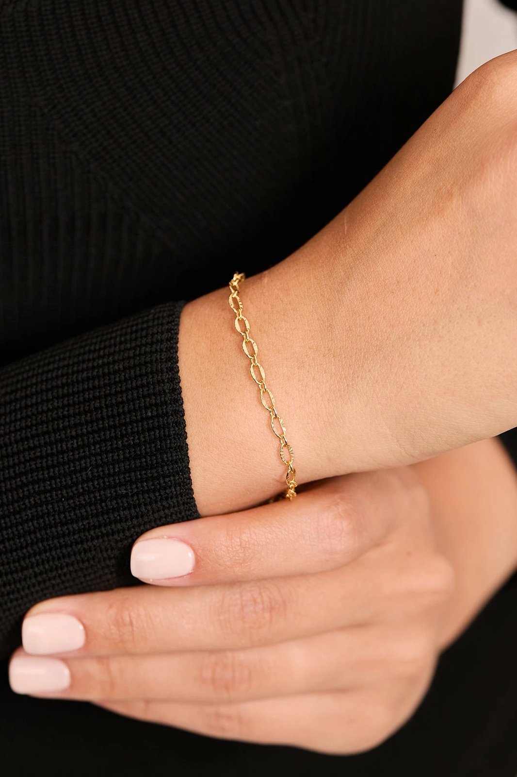 Set varëse metalike me byzylyk, ngjyrë ari, Elika, BJELK2514A