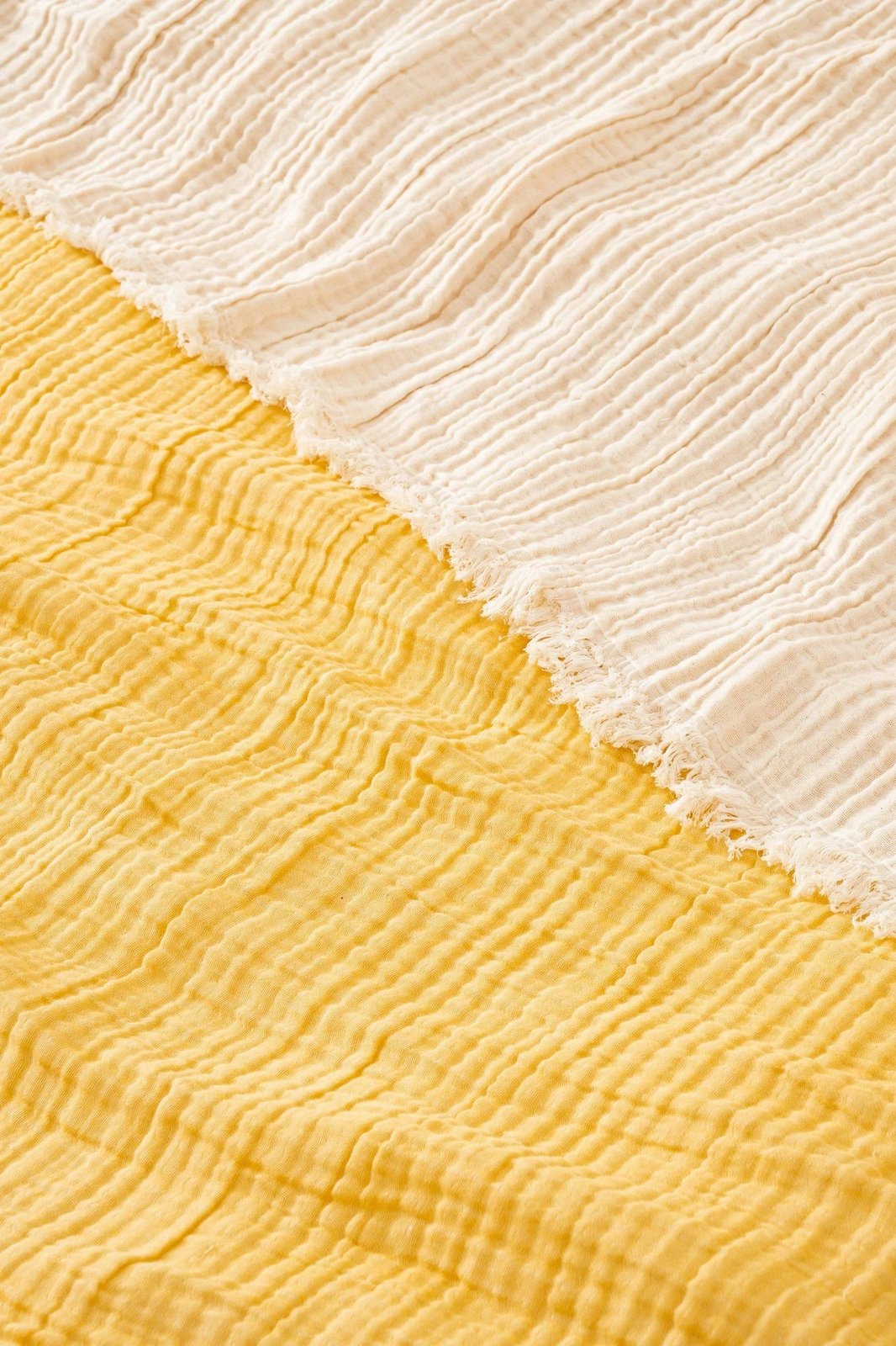 Mbulesë dyshe për shtrat, muslin, ngjyrë e verdhë, 170x250cm