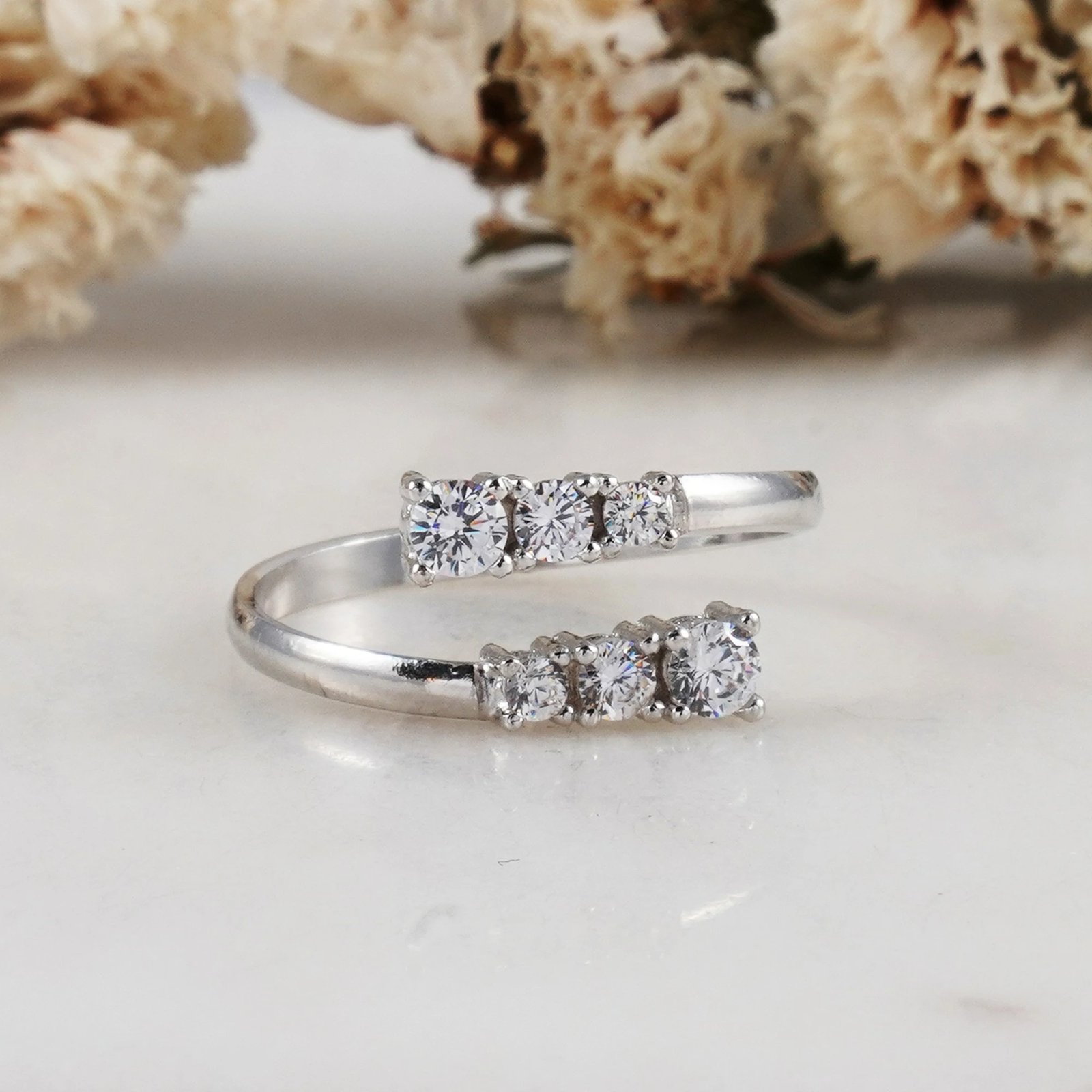 Unazë argjendi, Jumeon, 9967ROD