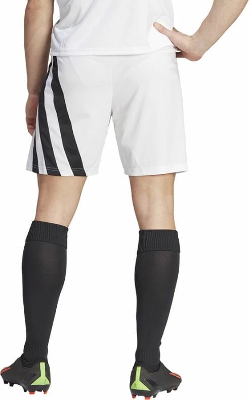 Shorce për meshkuj adidas, të bardha