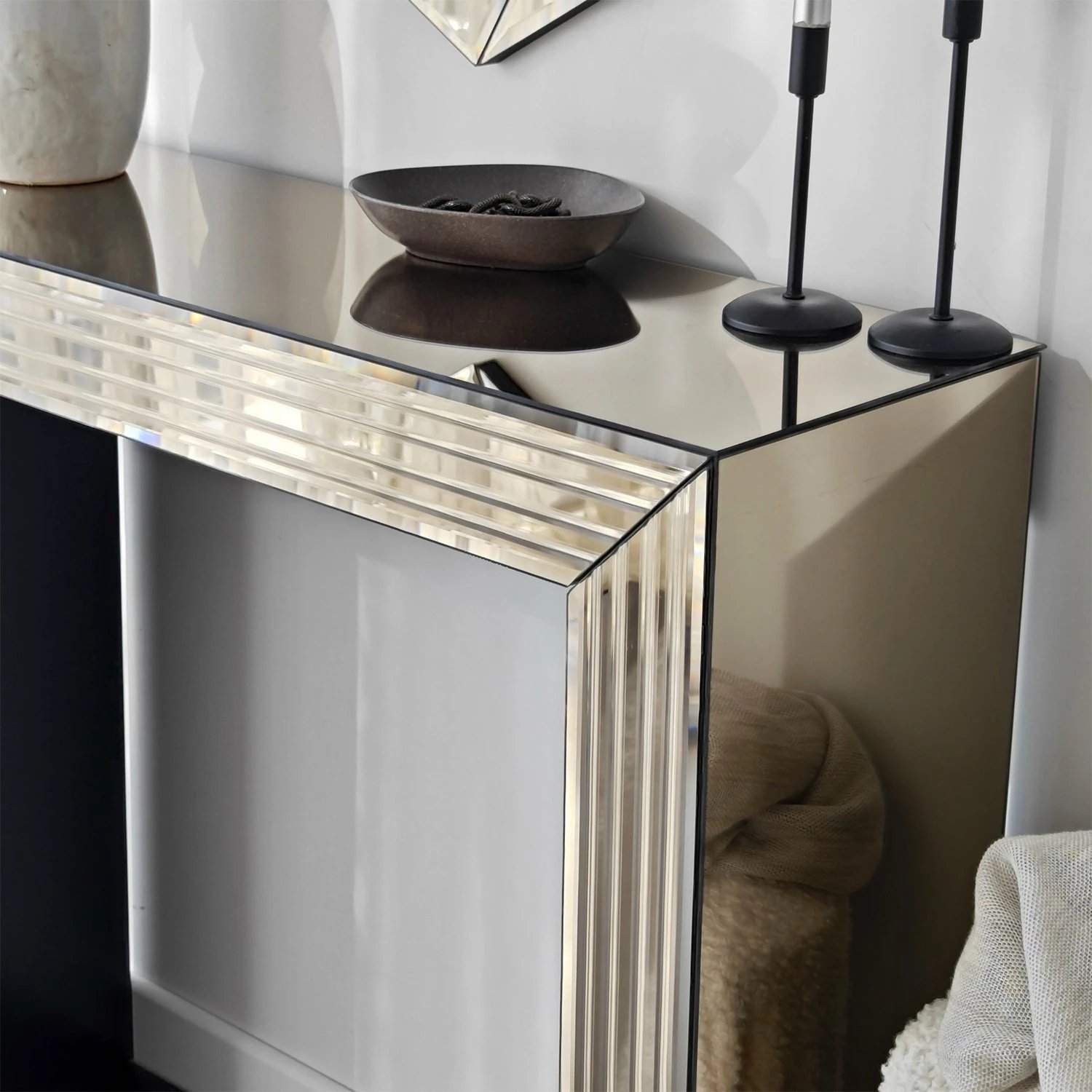 Komodë bronzi me pasqyrë, Skye Decor, 1B