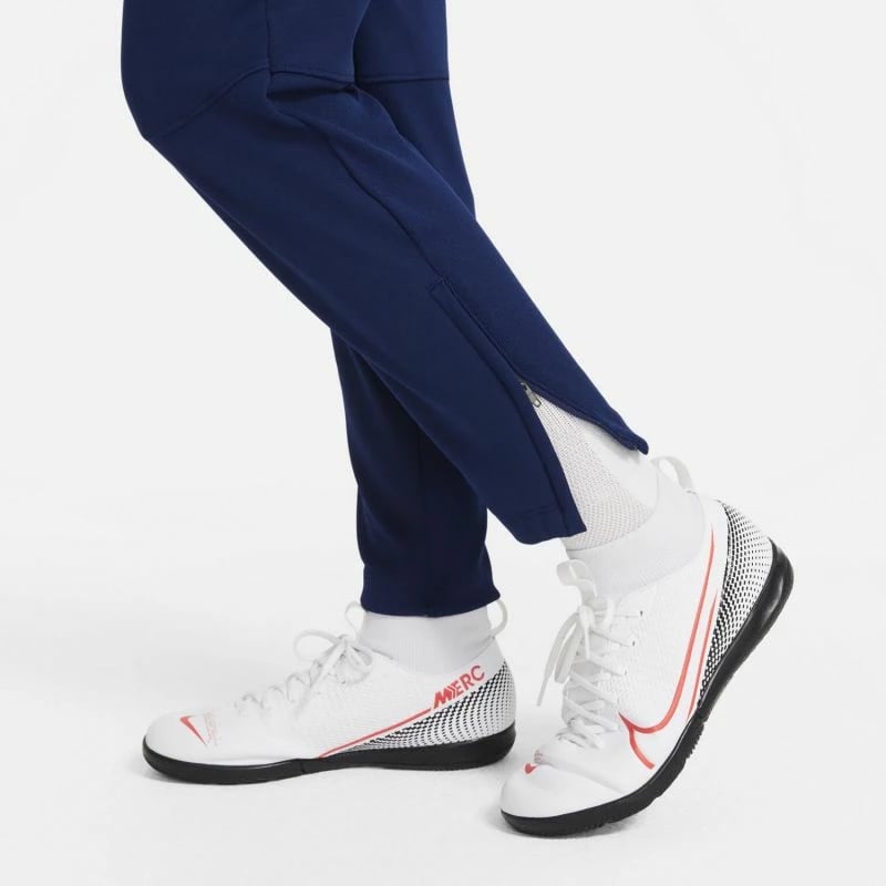 Pantallona sportive për fëmijë Nike Therma Fit Academy, blu marin