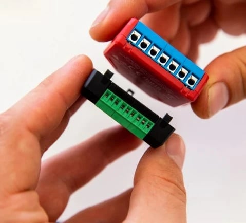 Sensor temperature Shelly Plus Add-On, i brendshëm/jashtëm, me tela