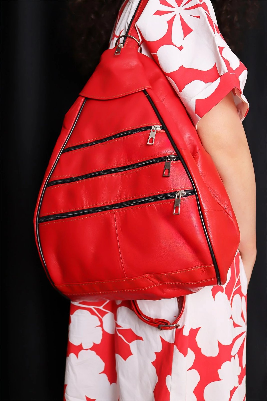 Çantë shpine prej lëkure, e kuqe, Zoozie Bags, HDBSVOCF1001