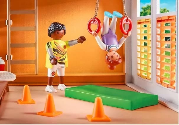 Set lodrash Playmobil City Life 71328 me figura dhe sallë sportive, 72 pjesë