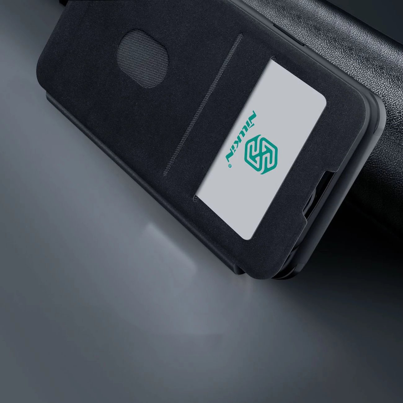 Mbështjellës Nillkin Qin Leather Pro Case për iPhone 14 Plus, me kapak dhe mbrojtje kamere, Gjelbër
