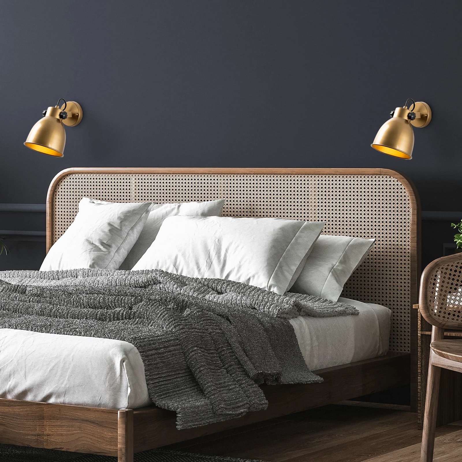 Llambë muri Opviq, Spotkafası - 13792, ngjyrë ari