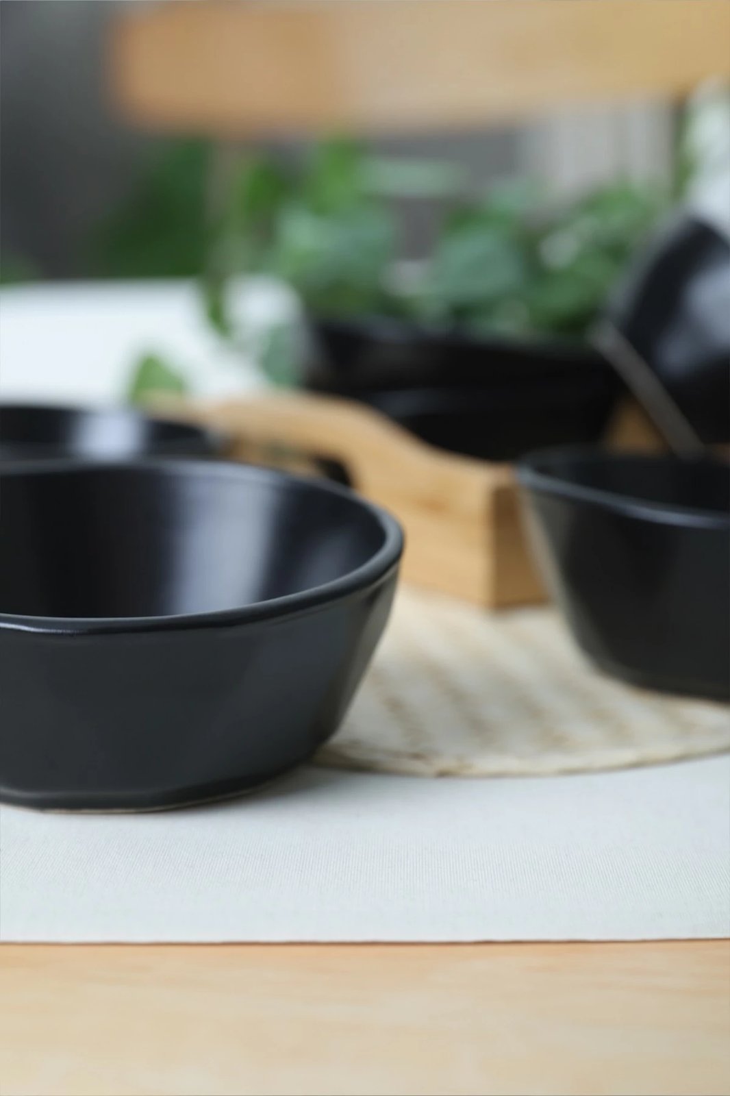 Set pjatash për meze (6 copë), Hermia Concept, X00019033, ngjyrë e zezë