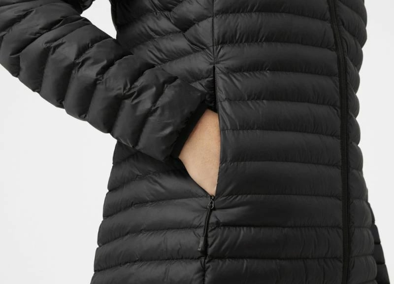 Jakne e gjatë Helly Hansen për femra, e zezë