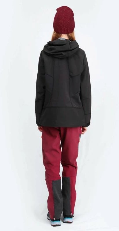 Jakne Salewa për femra, e zezë