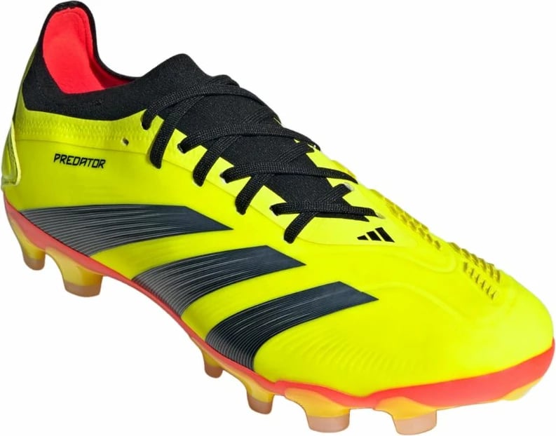 Atlete futbolli adidas për meshkuj, të verdha Atlete futbolli adidas për meshkuj, të verdha