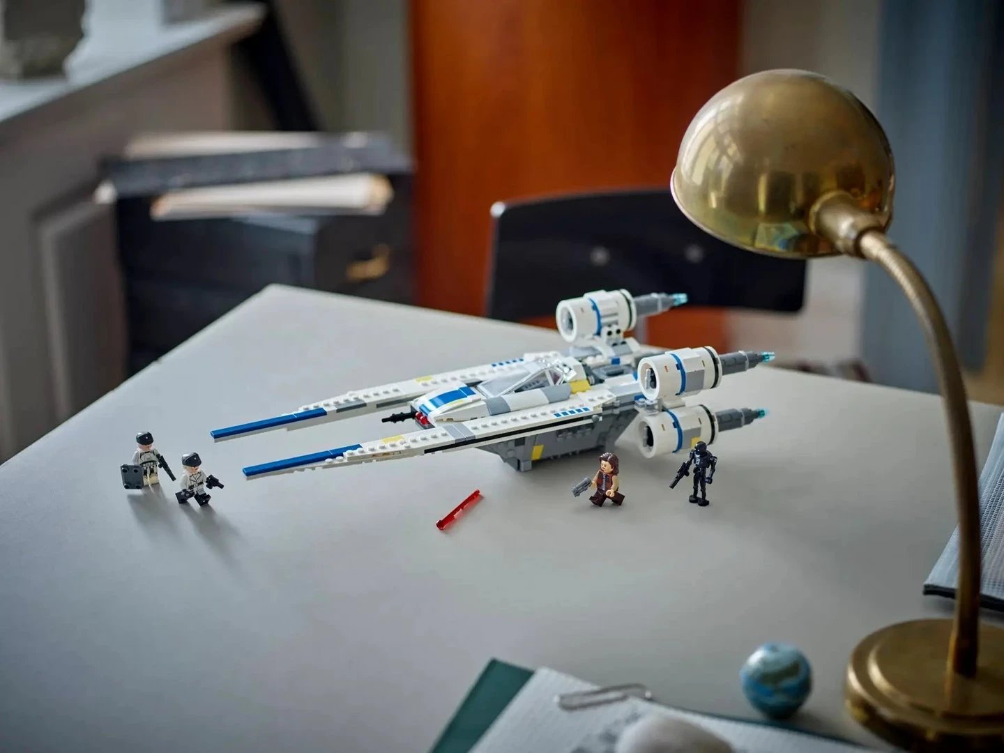 Set LEGO Star Wars Rebel U-Wing Starfighter 75399 me 4 minifigura
