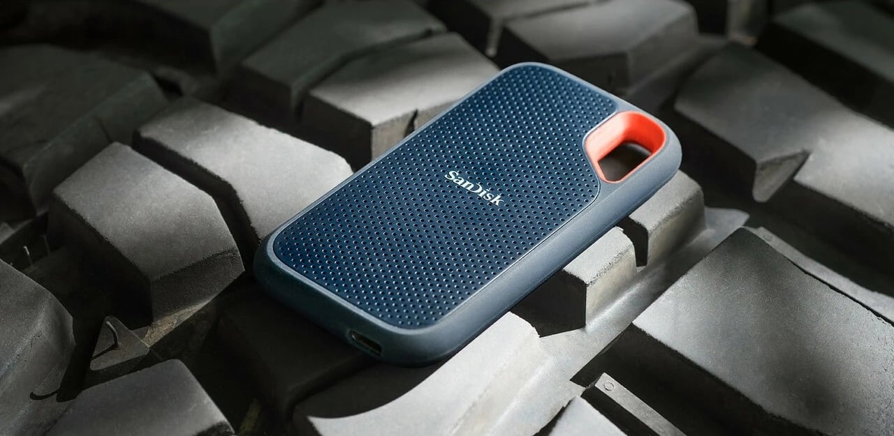 Disk i jashtëm SSD SanDisk Extreme Portable, 2 TB, USB Type-C, 3.2 Gen 2, 1050 MB/s, Mbrojtje me fjalëkalim, E zezë