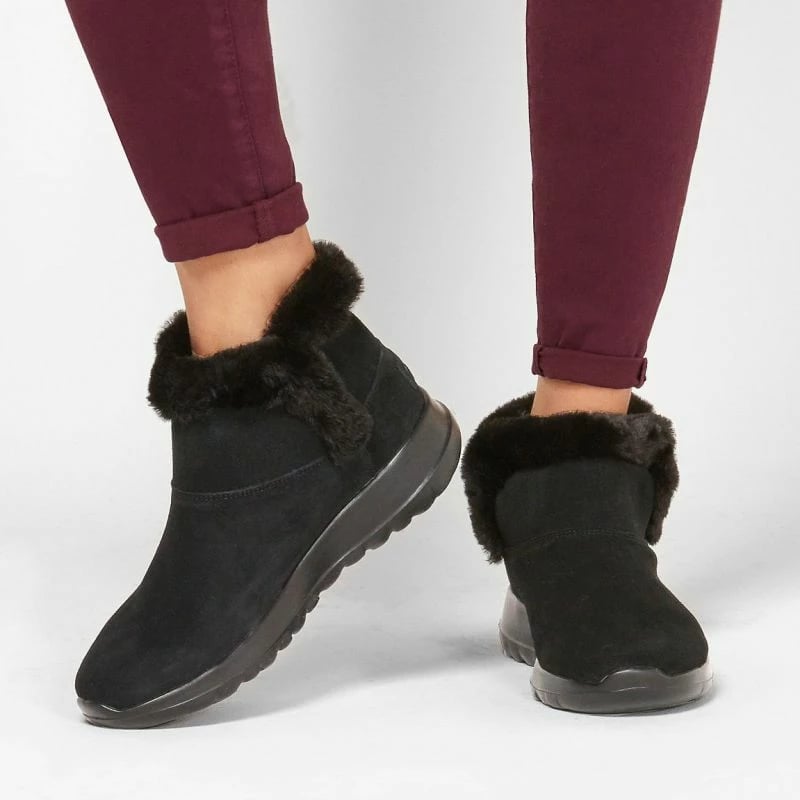 Çizme Skechers femra, të zeza