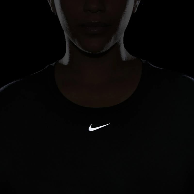 Maicë për femra Nike, e zezë
