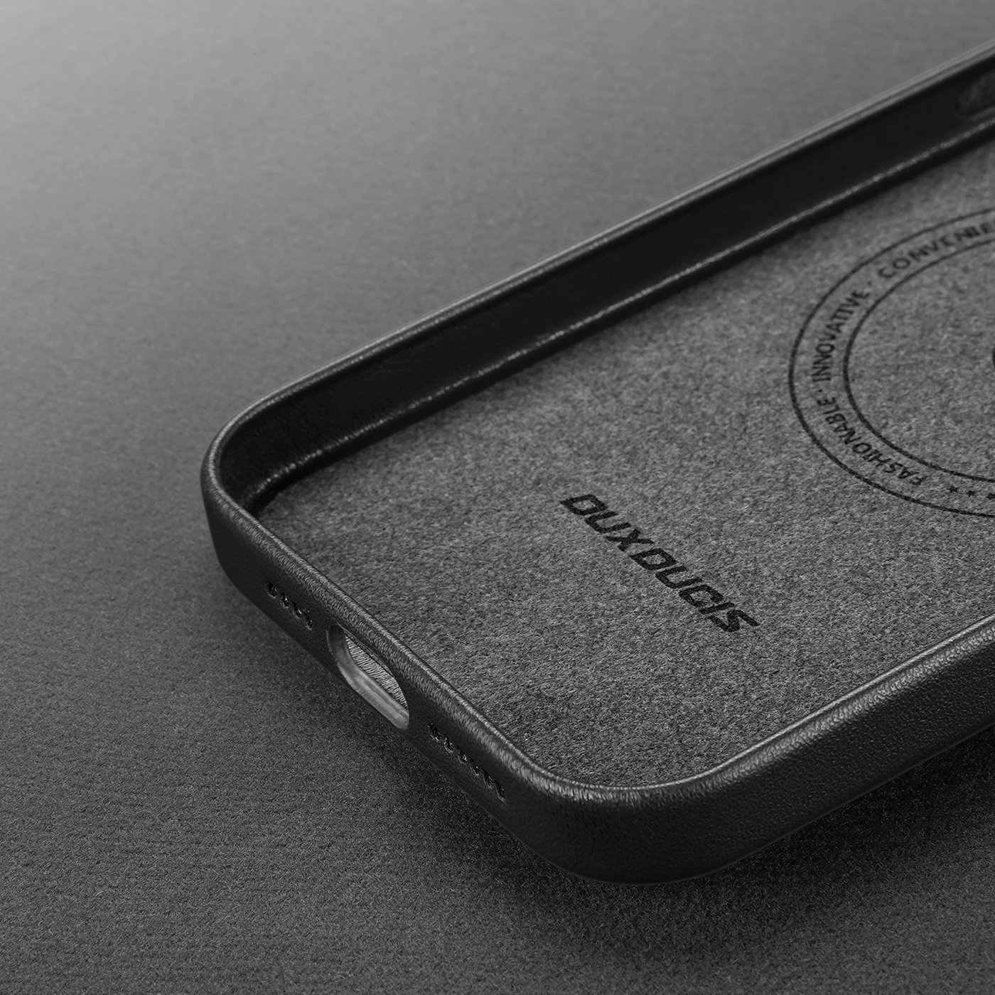Mbështjellës Dux Ducis Grit për iPhone 14 Plus, lëkurë ekologjike, MagSafe, zi