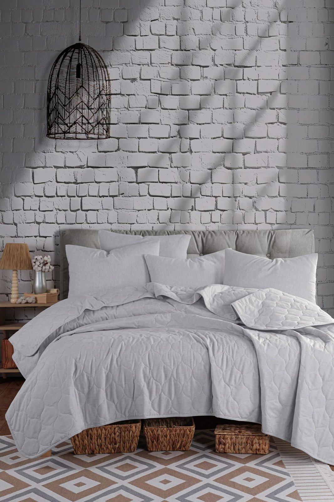 Përparëse e madhe e shtratit, e qepur, ngjyrë gri, 200x250cm