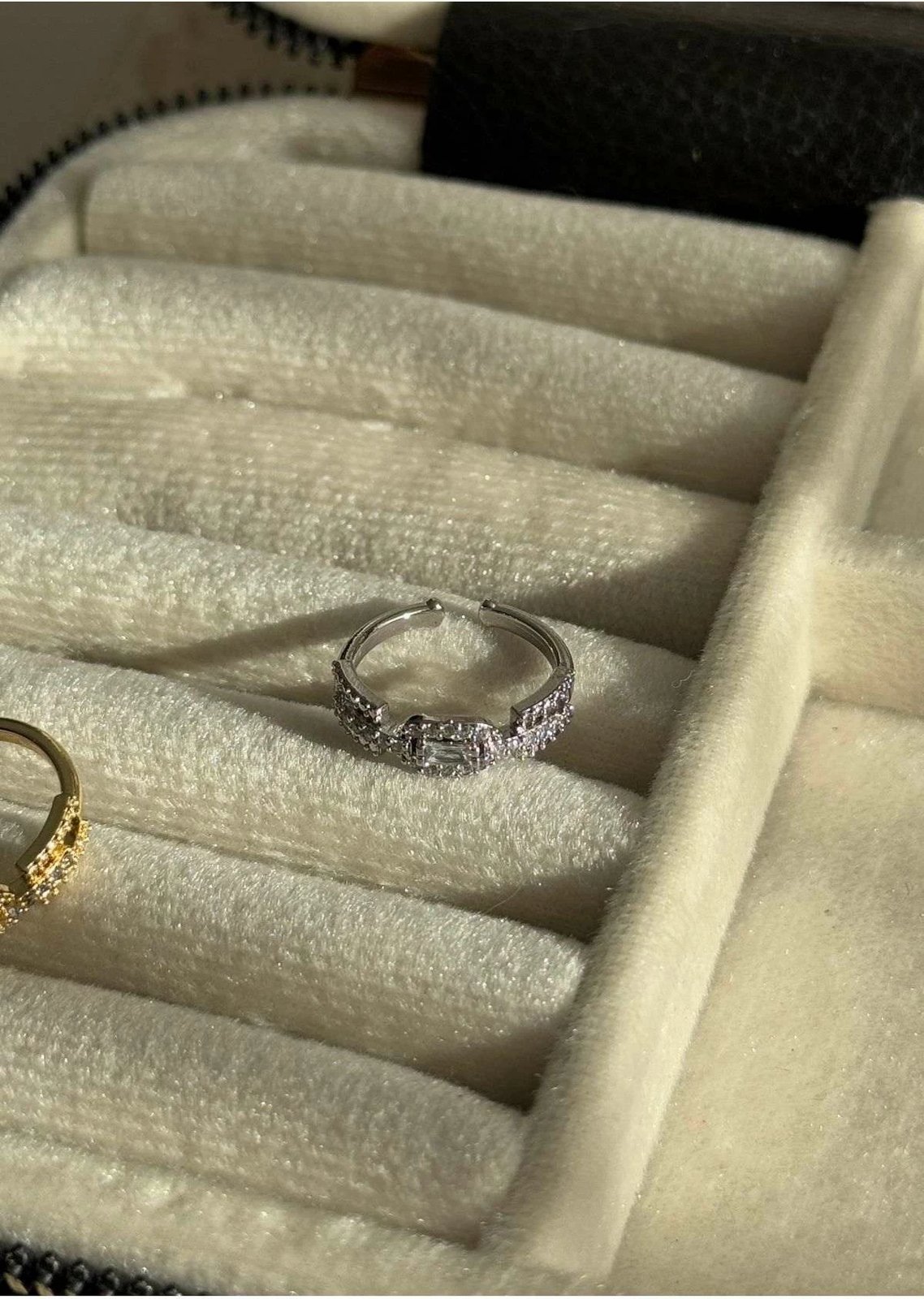 Unazë argjendi Jumeon, KPEGMSA35067