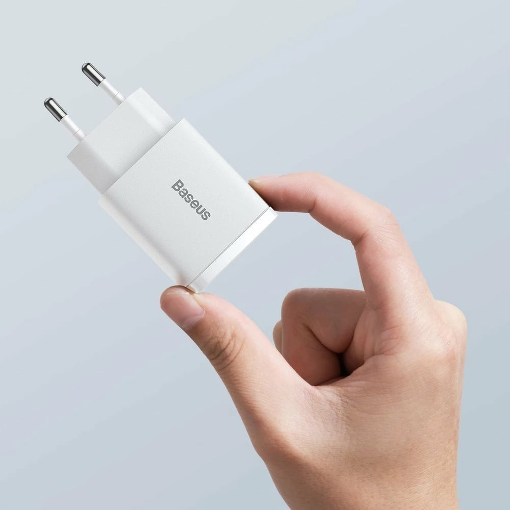 Karikues muri Baseus CCXJ-B02, 20W, 2 porta (USB-A & USB-C), i bardhë