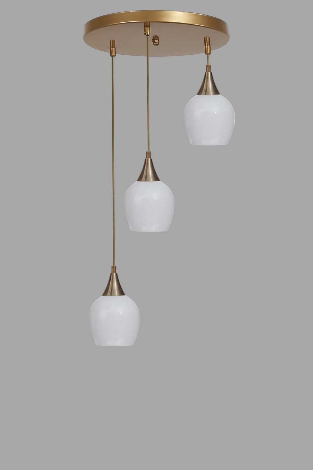 Llambadar Opviq, 9063-3, i bardhë dhe i artë