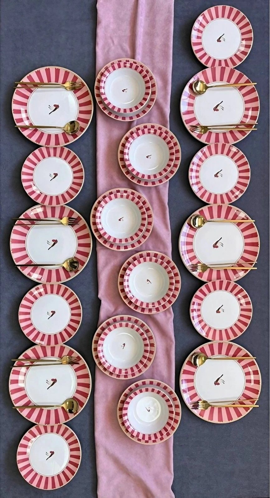 Set enësh për drekë (24 copë), Hermia Concept, Love Bird 24YT, rozë