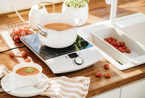 Sobë induksioni portative, Camry, CR 6515, 2000W, LCD, timer 0-180 min, rregullim temperature 60-240°C dhe fuqie, sipërfaqe qelqi qeramike Ø190mm, e zezë/argjend