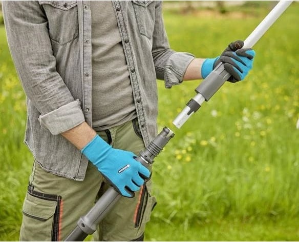 Gërshërë krasitëse teleskopike me bateri Gardena 14776-20, 18V, Li-Ion, e zezë/argjendtë