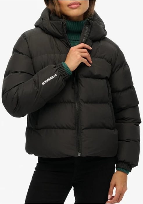 Jakne Superdry femra, e zezë