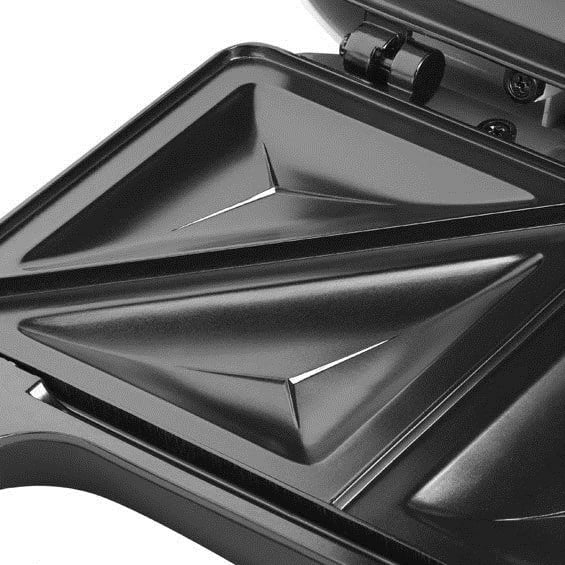 Sandwich maker Amica SMK2011, 750 W, Bardhë