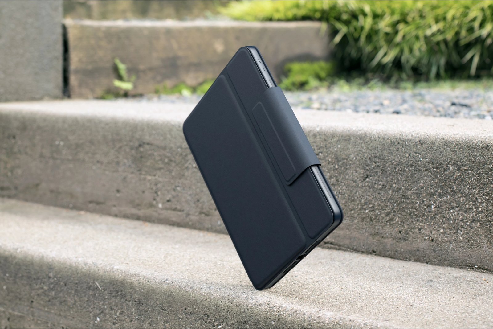 Mbështjellës tastierë Logitech Rugged Combo 3, për iPad (7, 8, 9 gjeneratë), QWERTZ, ngjyrë kaltër