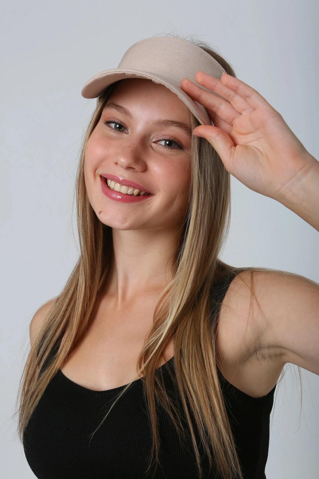 Kapelë për gra Jumeon, Spk13, bezhë