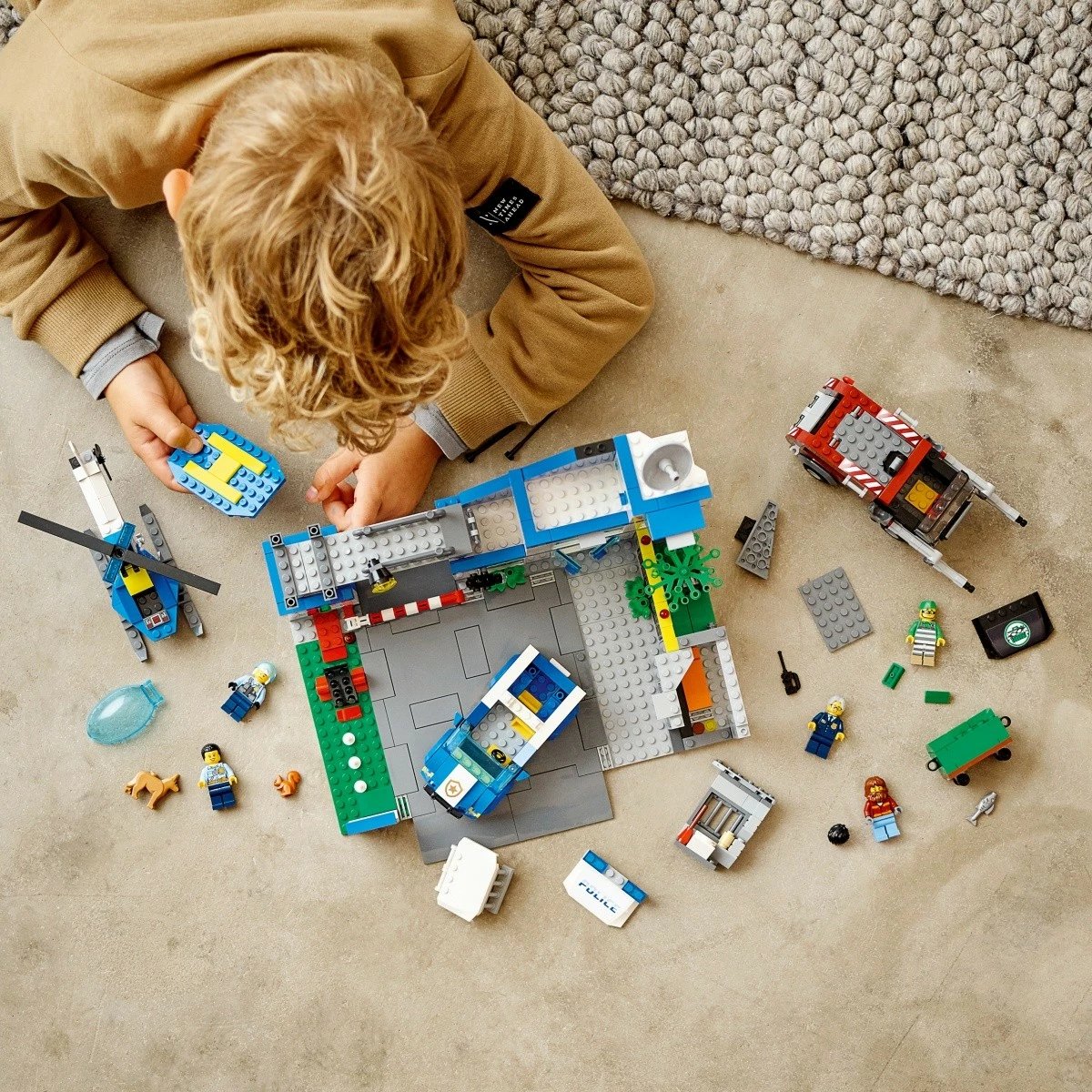 Set LEGO City Police Station 60316, 668 pjesë, për fëmijë, shumëngjyrësh