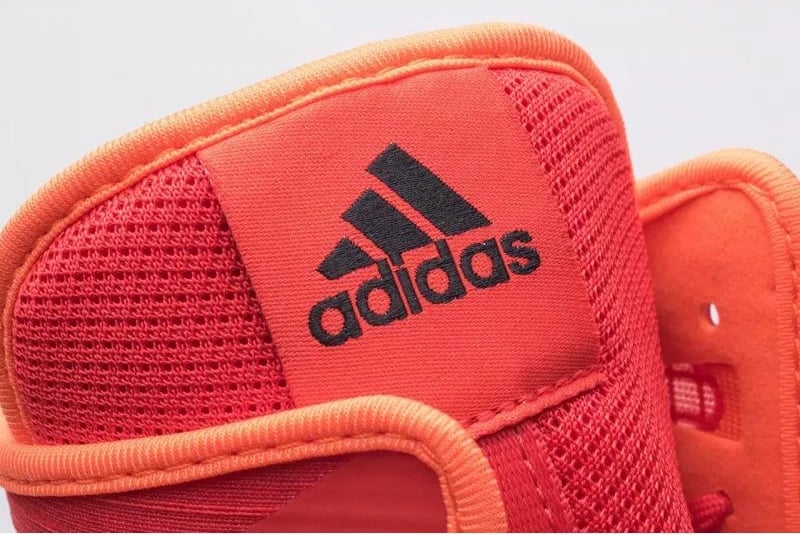 Atlete për meshkuj adidas, të kuqe