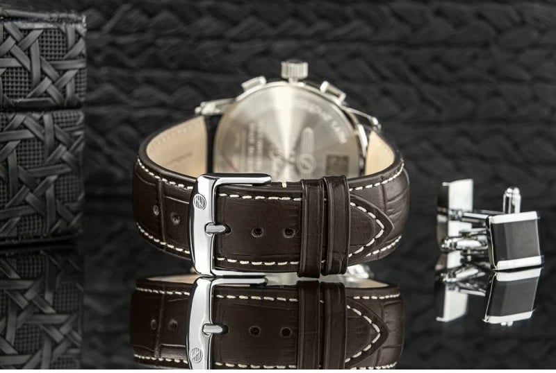 Orë dore për meshkuj Zeppelin, e zezë