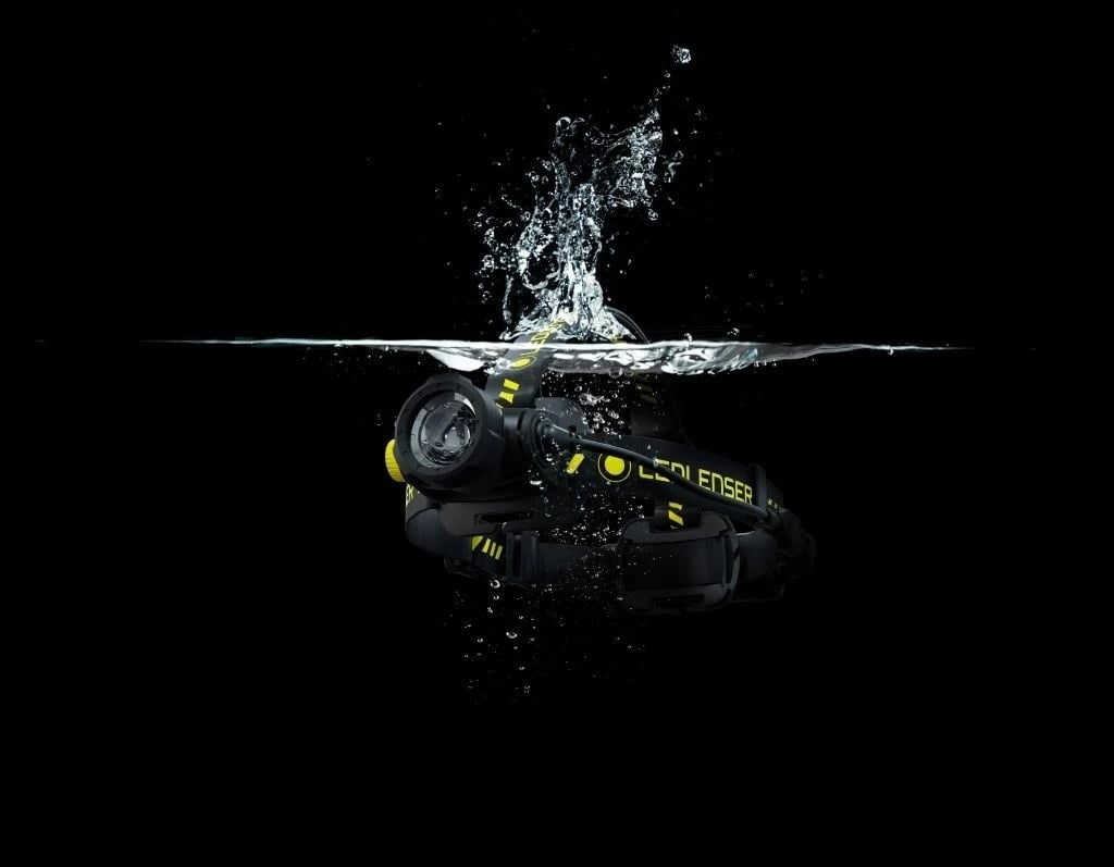 Dritë koke Flashlight Ledlenser H7R, e zezë 