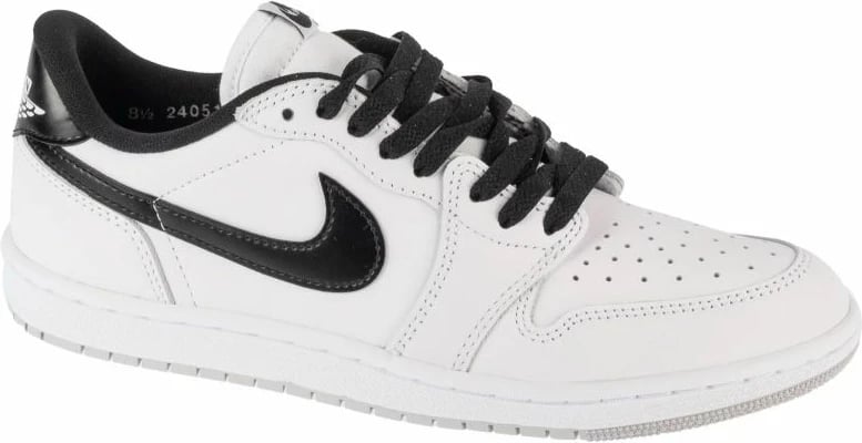Atlete për meshkuj Nike, të bardha