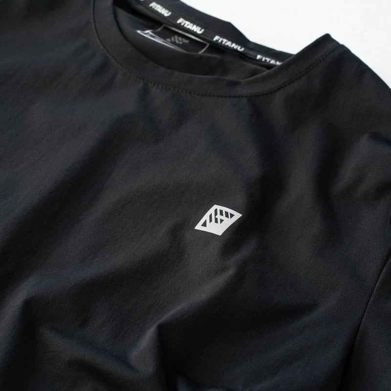 Maicë për meshkuj Fitanu, e zezë