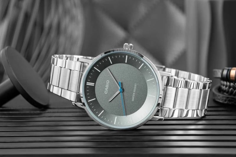 Orë dore për meshkuj Casio, argjend