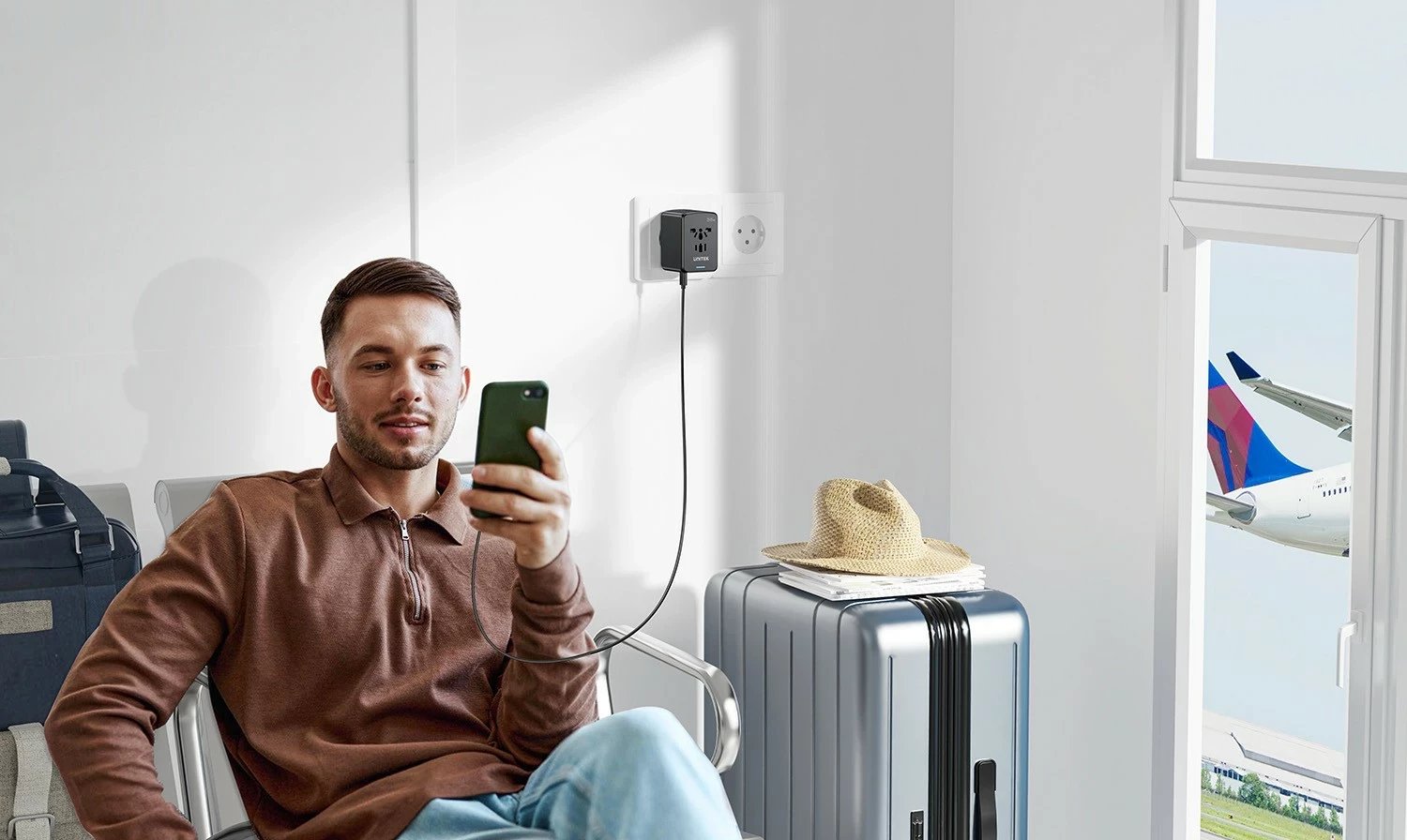 Karikues udhëtimi Unitek, 35 W, i zi
