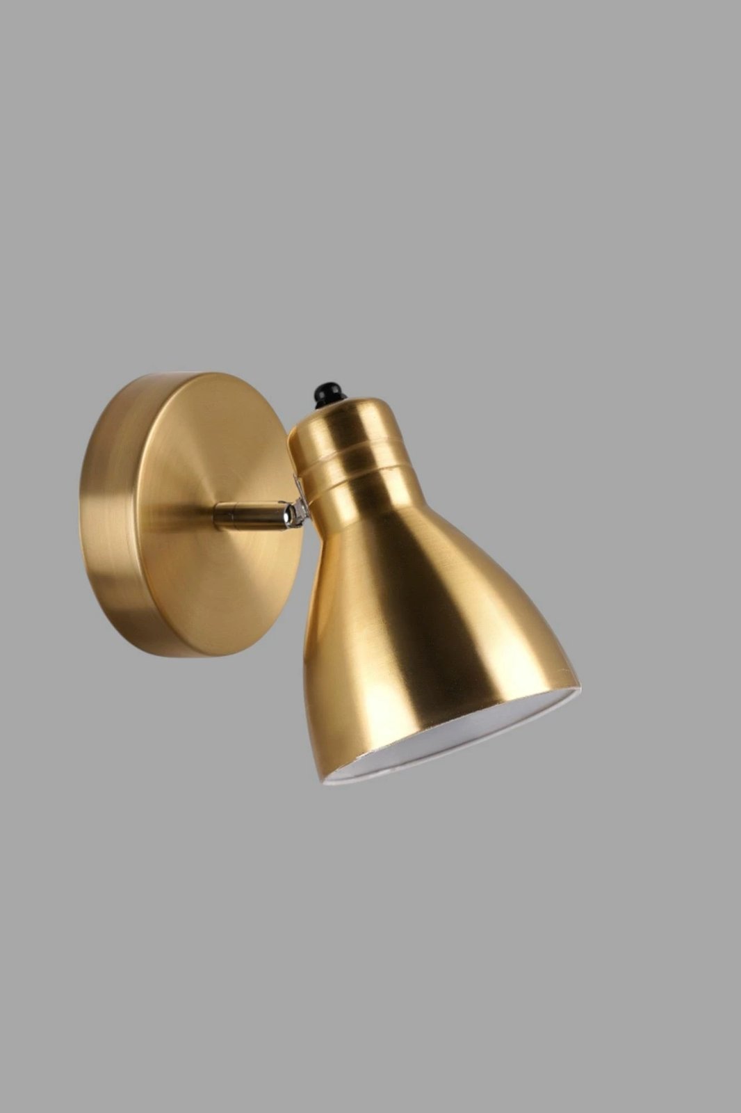 Llambë muri Opviq, ngjyrë ari, 8996-1A Llambë muri Opviq, ngjyrë ari, 8996-1A