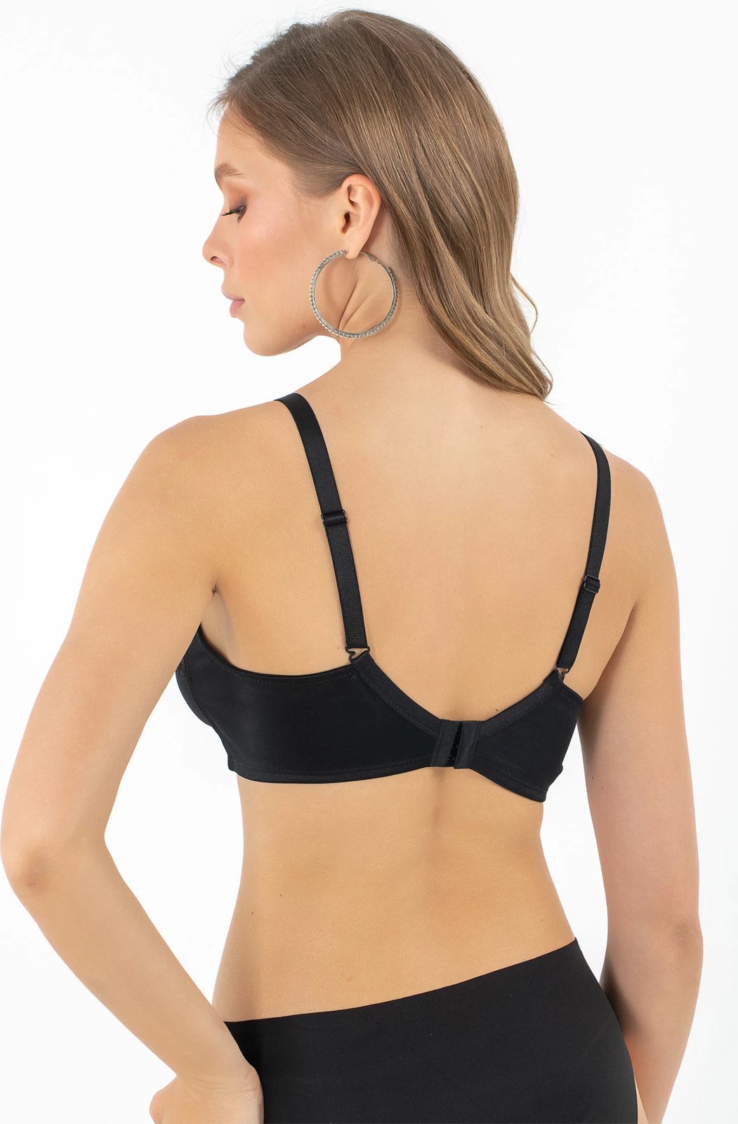 Sytjena Jumeon, e zezë, 001-000054, kupa C, madhësia 85