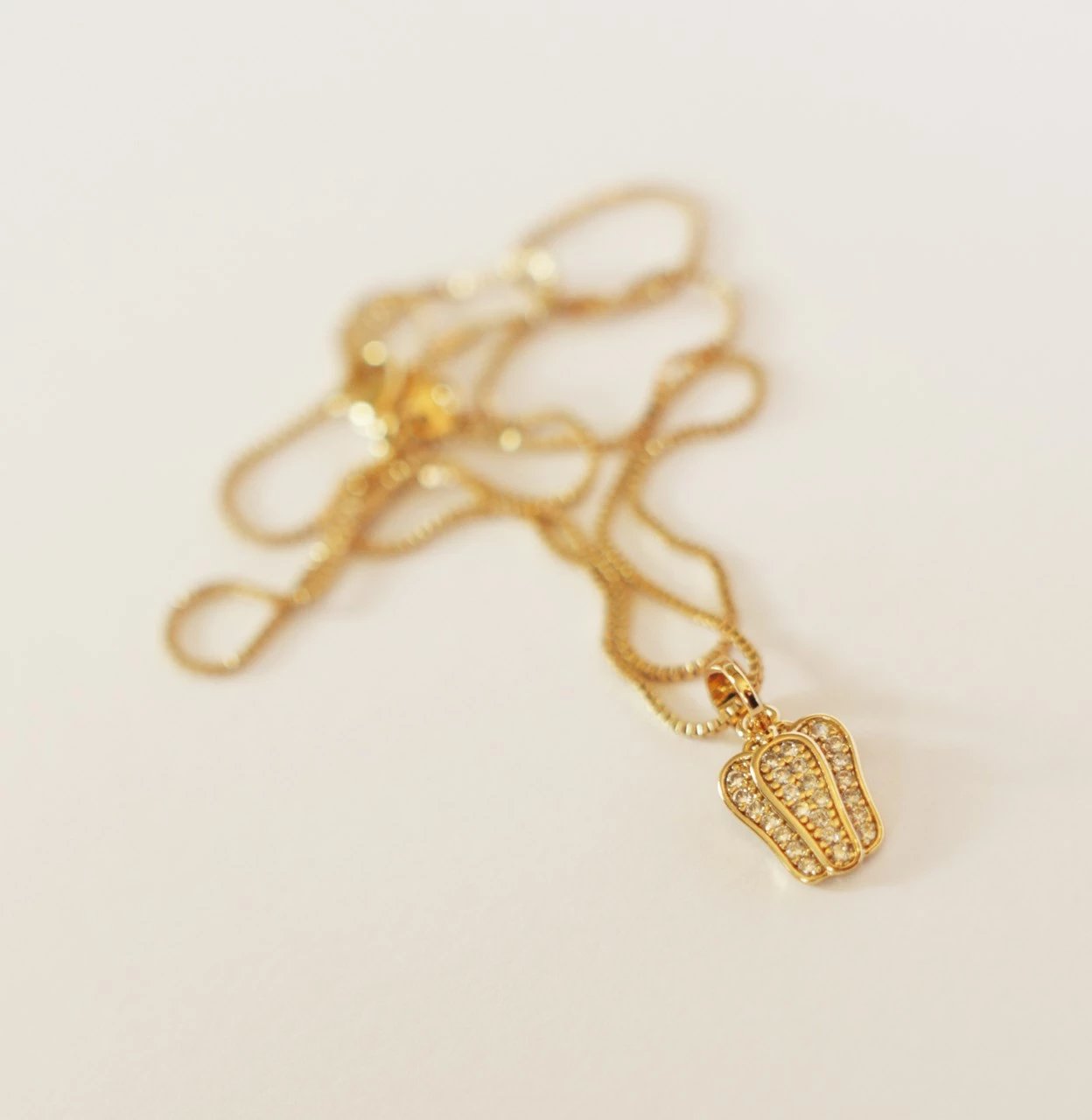 Qafore me varëse Xuping Gonxhe e praruara në ar QVXGA, e artë/bardhë