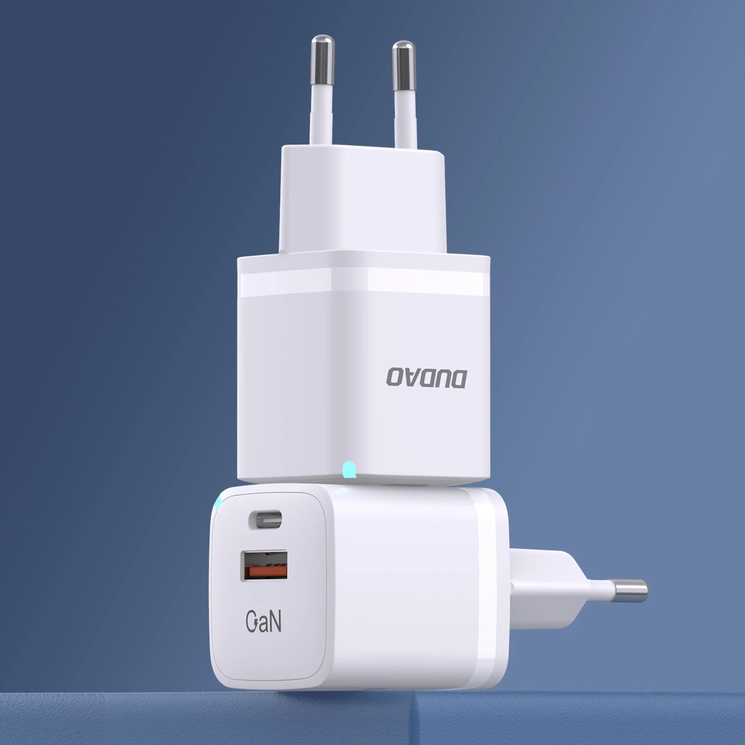 Karikues muri Dudao A13ProEU, GaN, 33W, 2 porta USB-C/USB-A, Bardhë