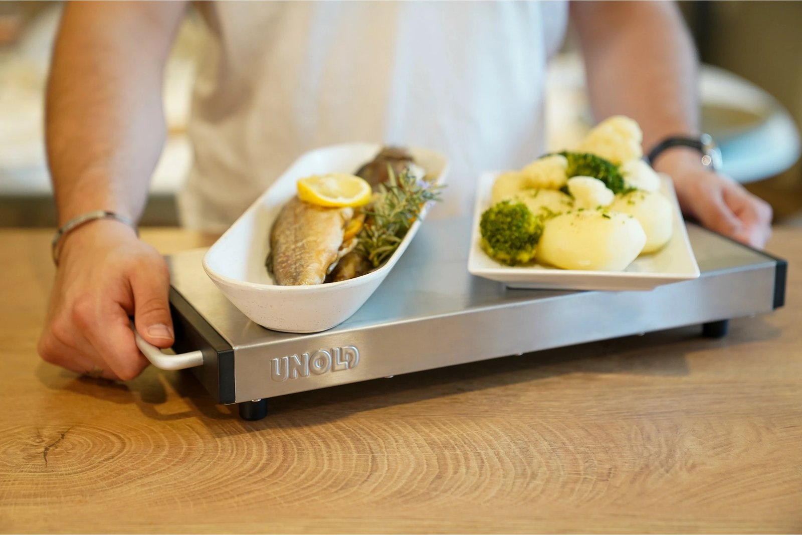 Pjatë ngrohëse UNOLD Elena 1100W, çelik inoks, e zezë