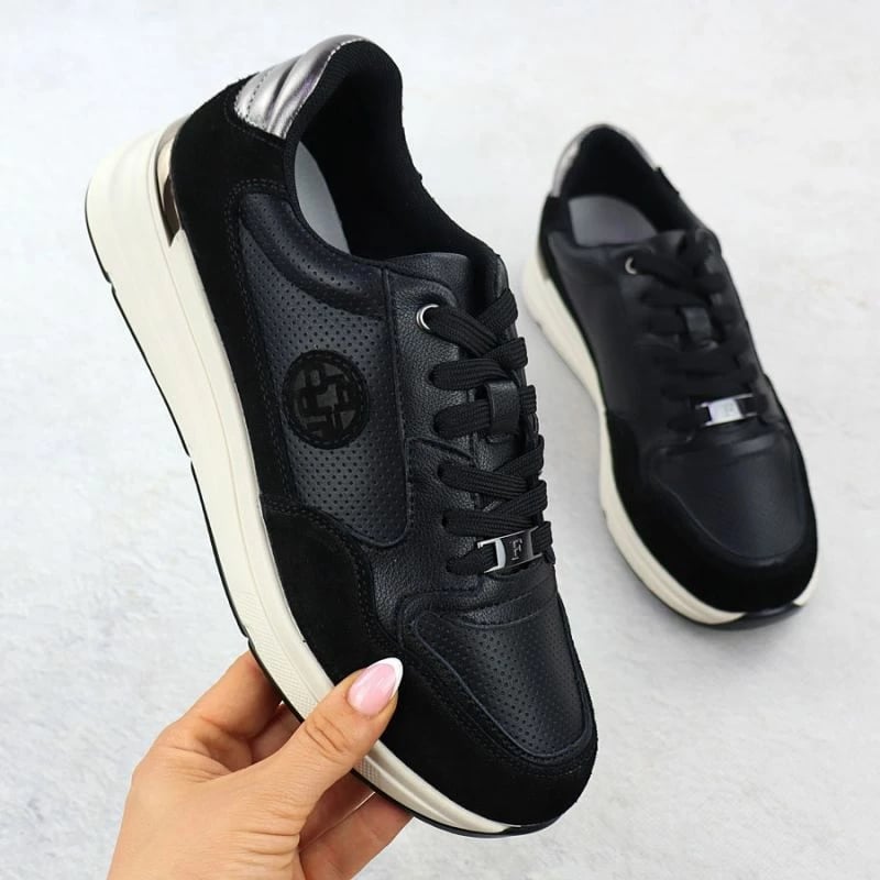 Këpucë femra Filippo DP7106/25, të zeza