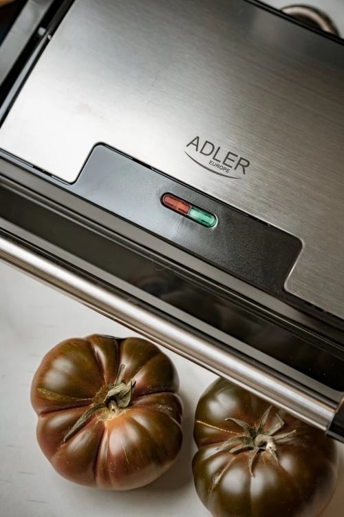 Grill elektrik, Adler, AD 3052, 23x14.5 cm, 700W/1200W max, pllaka jo-ngjitëse, e zezë-argjend Grill elektrik, Adler, AD 3052, 23x14.5 cm, 700W/1200W max, pllaka jo-ngjitëse, e zezë-argjend