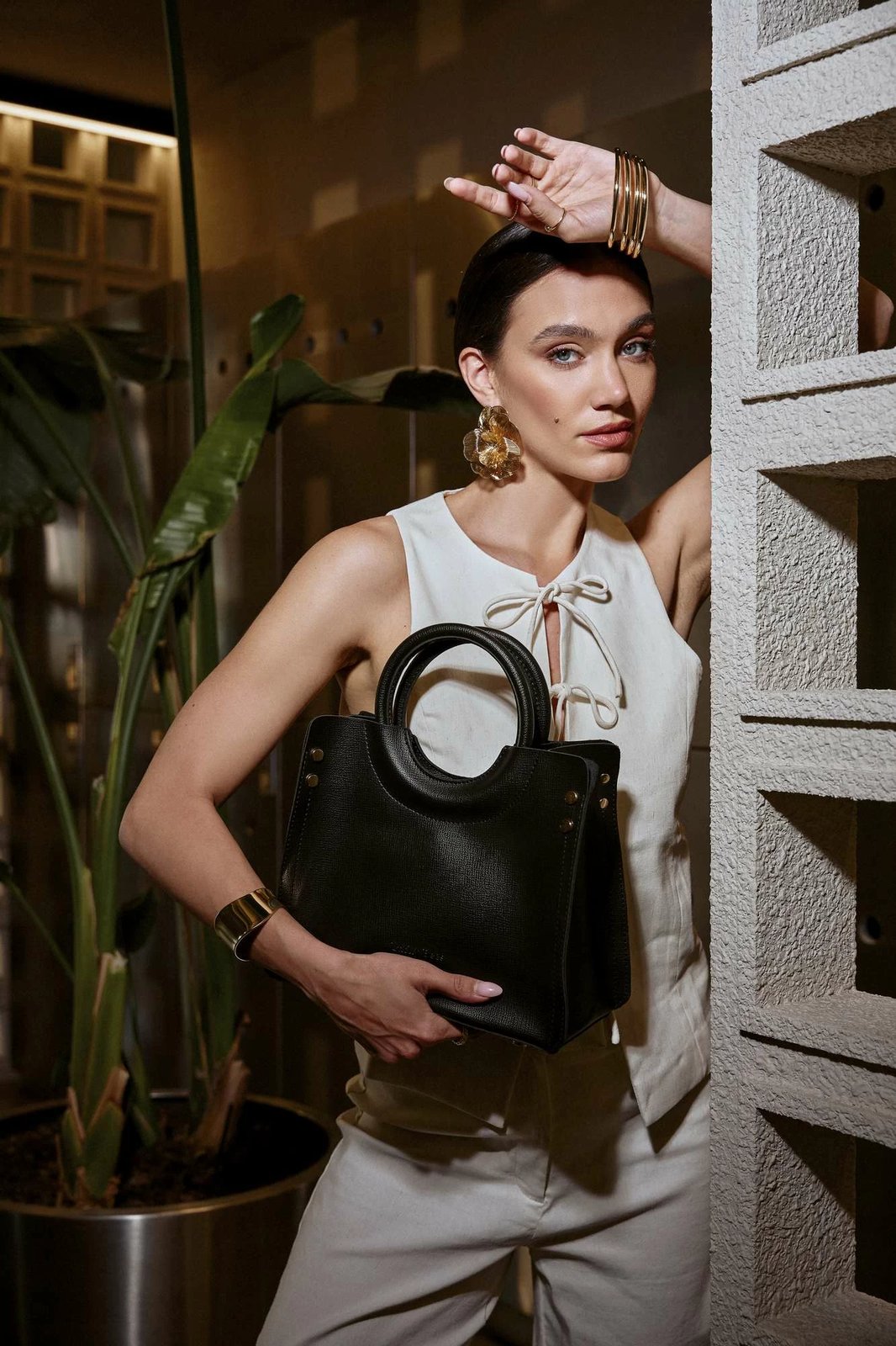 Çantë krahu Lucky Bees, 1229, e zezë